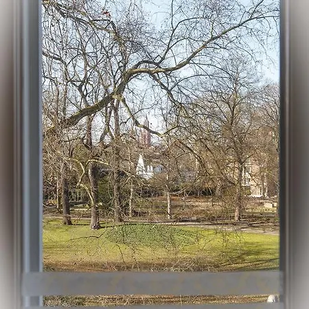 Maison Au Parc ゲストハウス